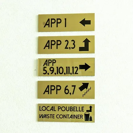 Appartement 1-4 Pers - Aeroport Cdg, Parc Expo, Villepinte - A L'Ombre Du Pin 
